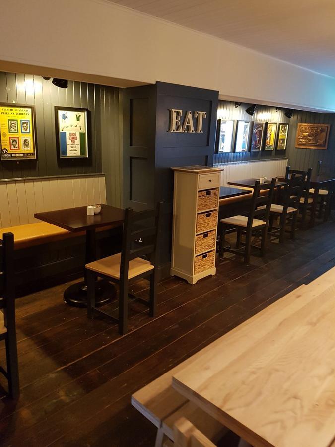 O'Dwyers The Villa 瓦特维尔 外观 照片